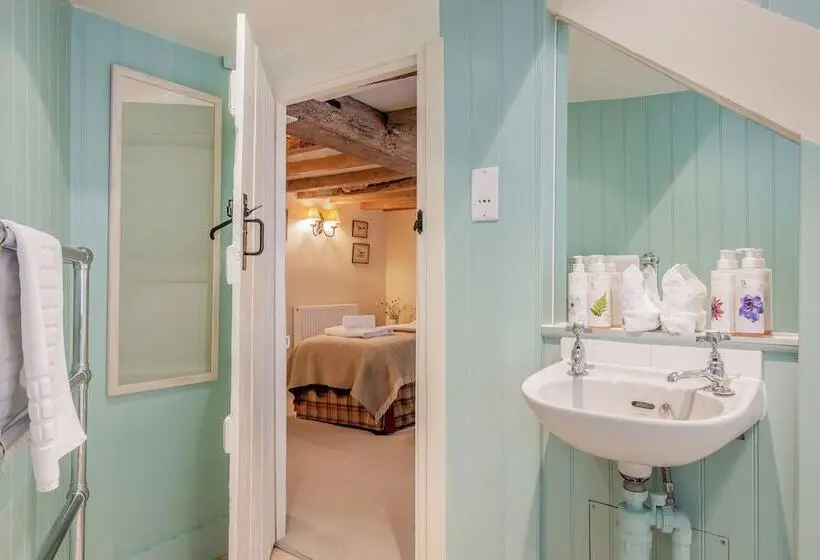 مبيت وإفطار Patience   Tiger Inn