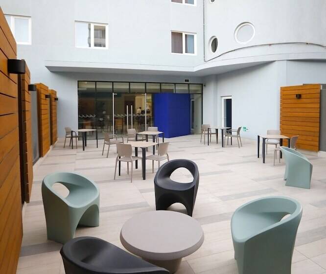 هتل Diego De Almagro Viña Del Mar