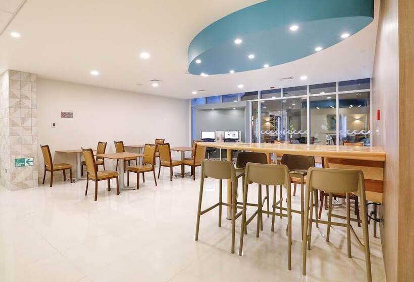 هتل Diego De Almagro Viña Del Mar