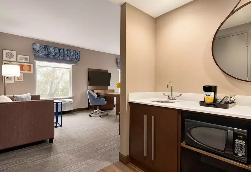 Hotelli Hampton Inn & Suites Ocean City West