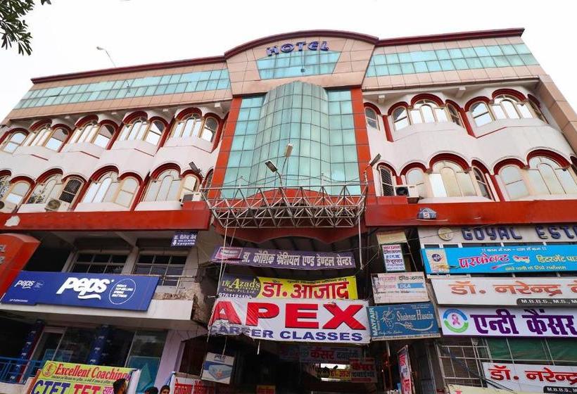 Oyo 27878 Highway Inn International