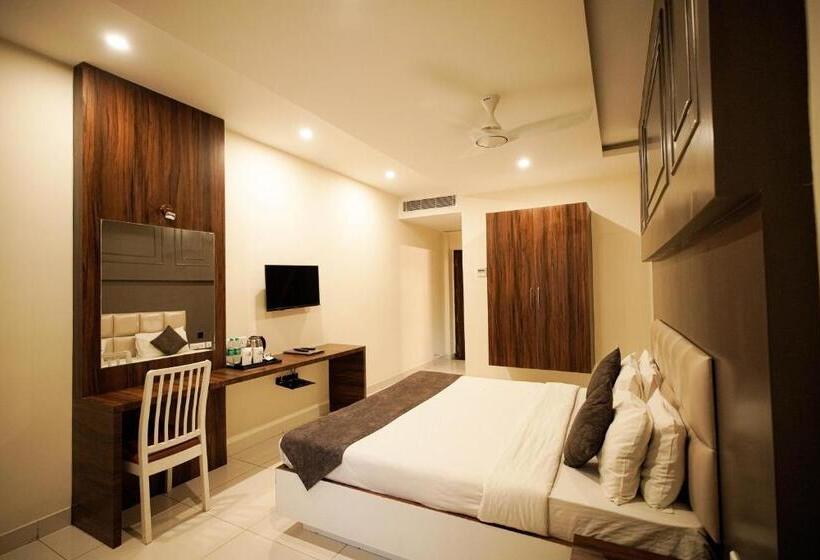 Hotel Cliff Embassy Banquet And Suites