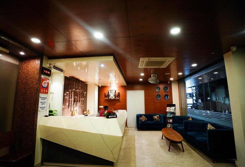 Hotel Cliff Embassy Banquet And Suites