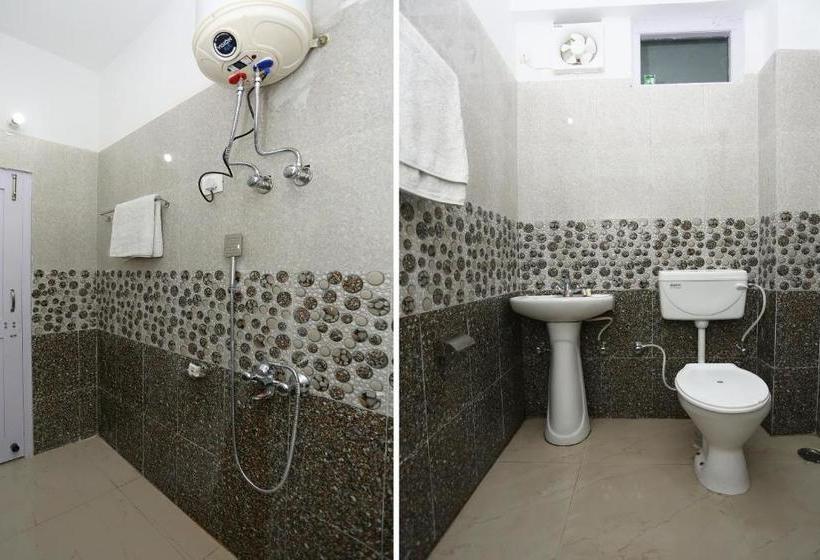 בית מלון כפרי Oyo 28859 Ananta Resorts