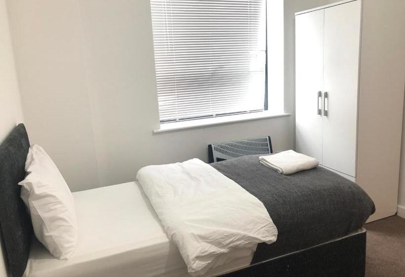 Showcase Apartments  Highcross House Apart