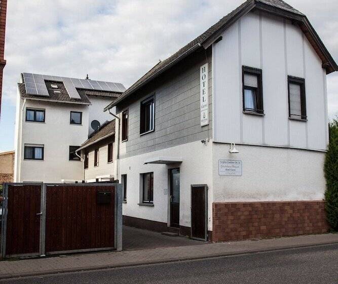 مبيت وإفطار Gästehaus Häuser