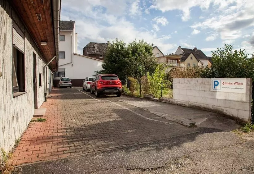 Aamiaismajoitus (B&B) Gästehaus Häuser