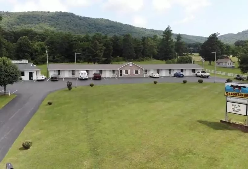 Hotelli Fox Mountain Inn