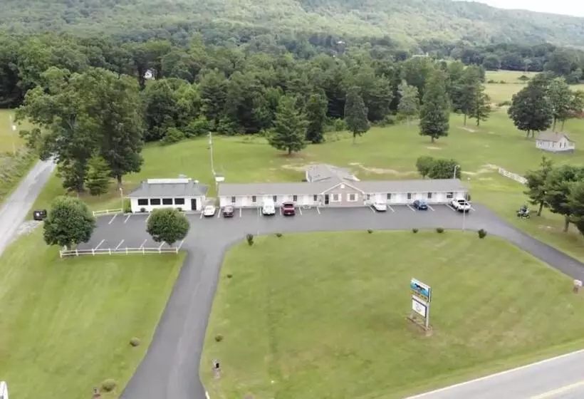 Hotelli Fox Mountain Inn