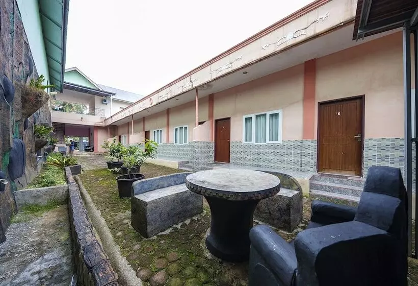 Hotelli Mega Nasional Seaview