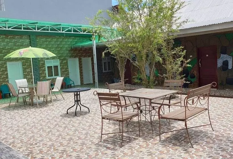 Hotelli Mega Nasional Seaview