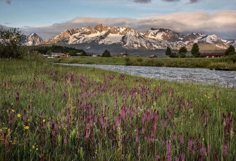 酒店 Redfish Riverside Inn