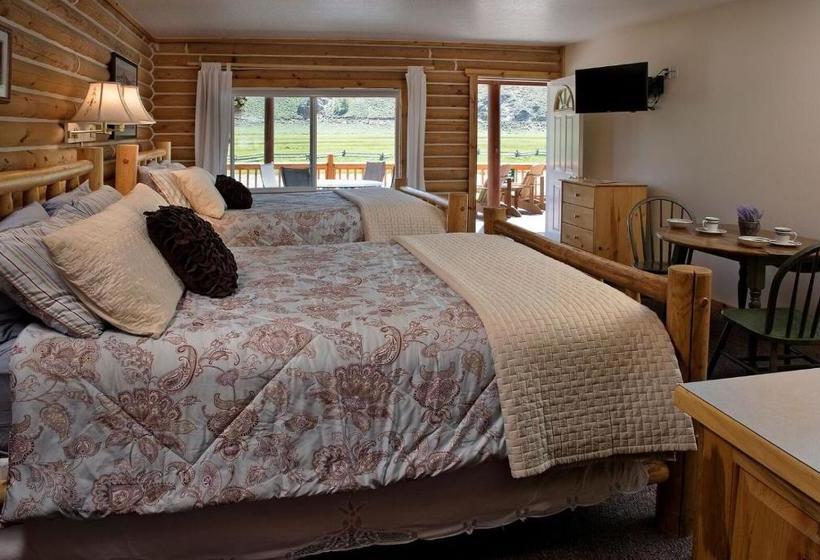 酒店 Redfish Riverside Inn