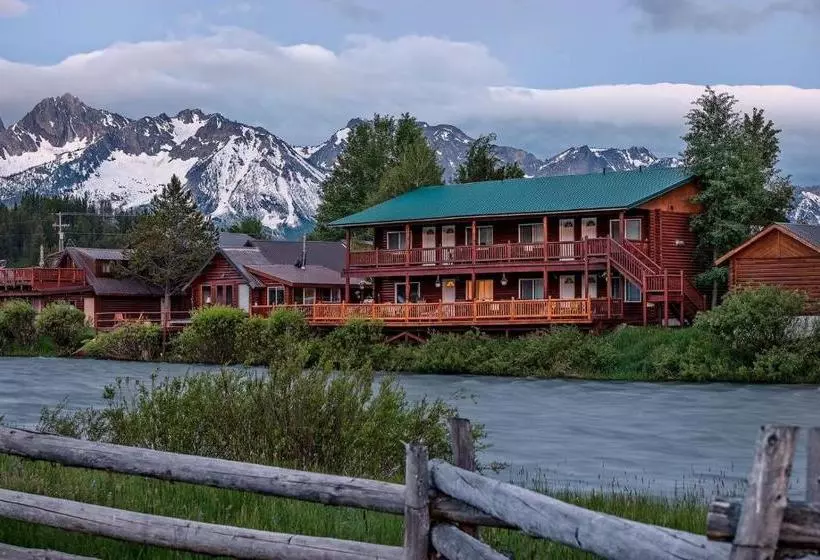 ホテル Redfish Riverside Inn