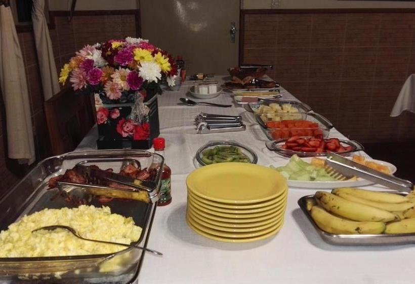 هتل Residencial Pinocho