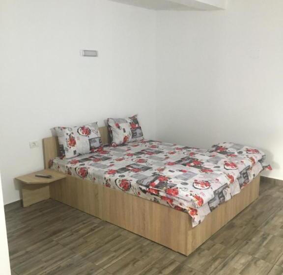 پانسیون Laubert