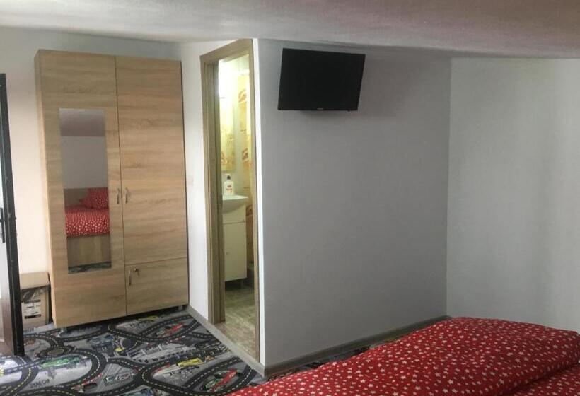 پانسیون Laubert