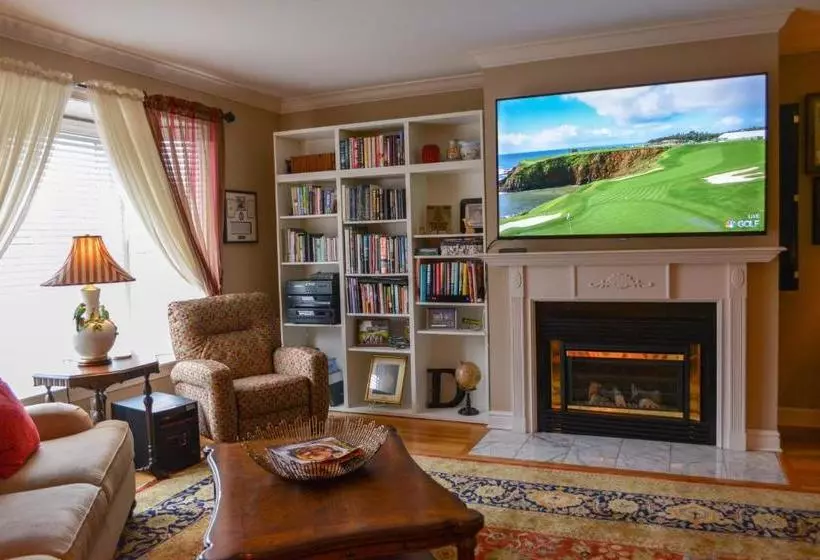 ベッドアンドブレックファースト Oakmont Inn