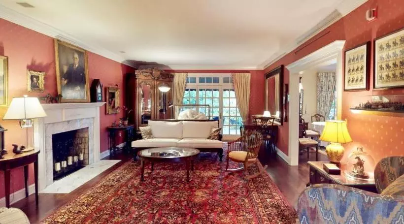 ベッドアンドブレックファースト Oakmont Inn