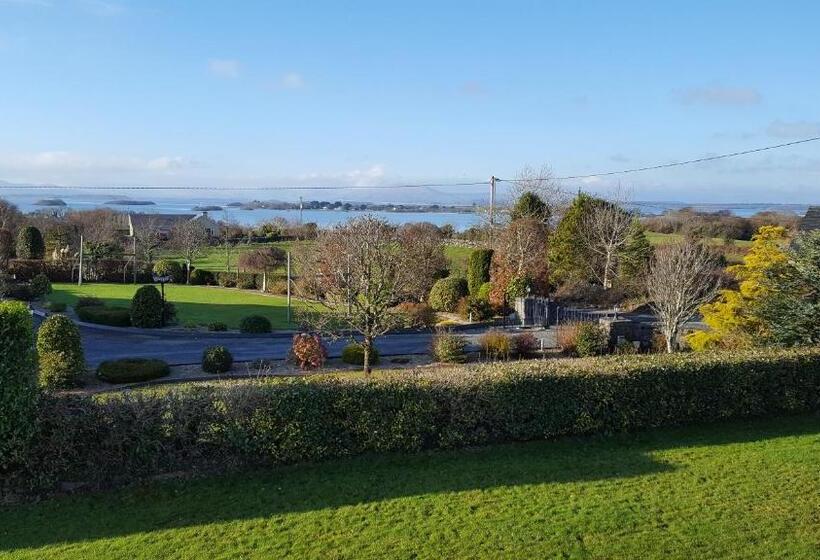 ベッドアンドブレックファースト Leroy´s Lodge