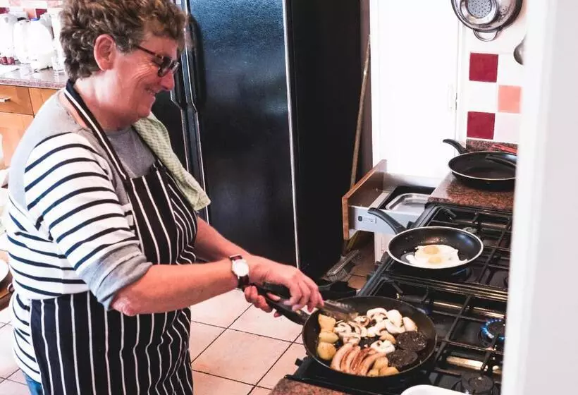 Aamiaismajoitus (B&B) The Victoria