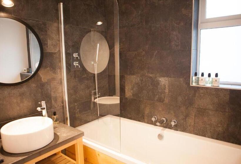 Bed and Breakfast The Victoria