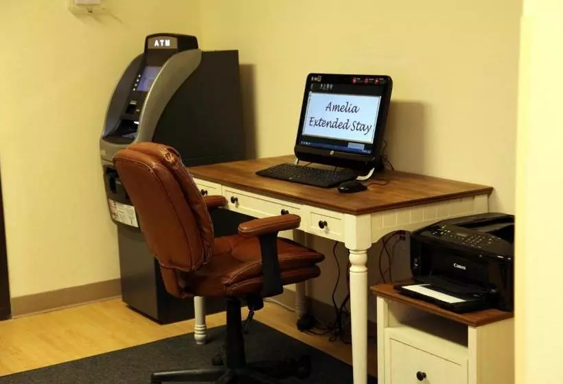 Hotelli Amelia Extended Stay &