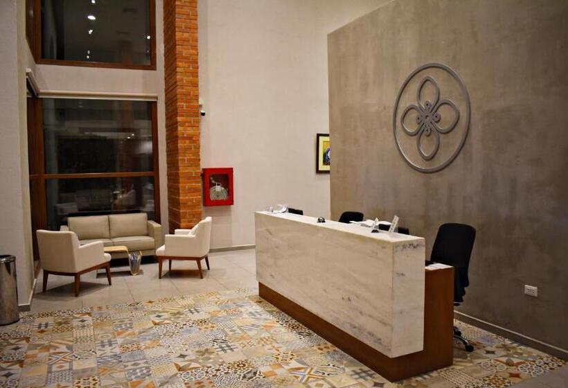 هتل Boutique Las Hortensias