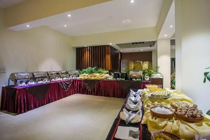 هتل Grand Park Barishal