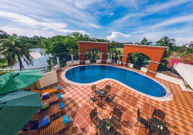 هتل Grand Park Barishal