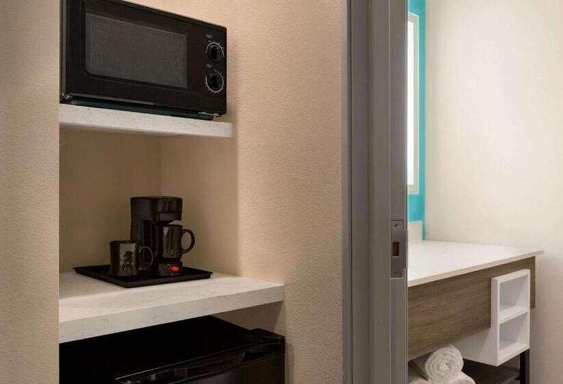 בית מלון כפרי La Quinta By Wyndham Richmond Sugarland