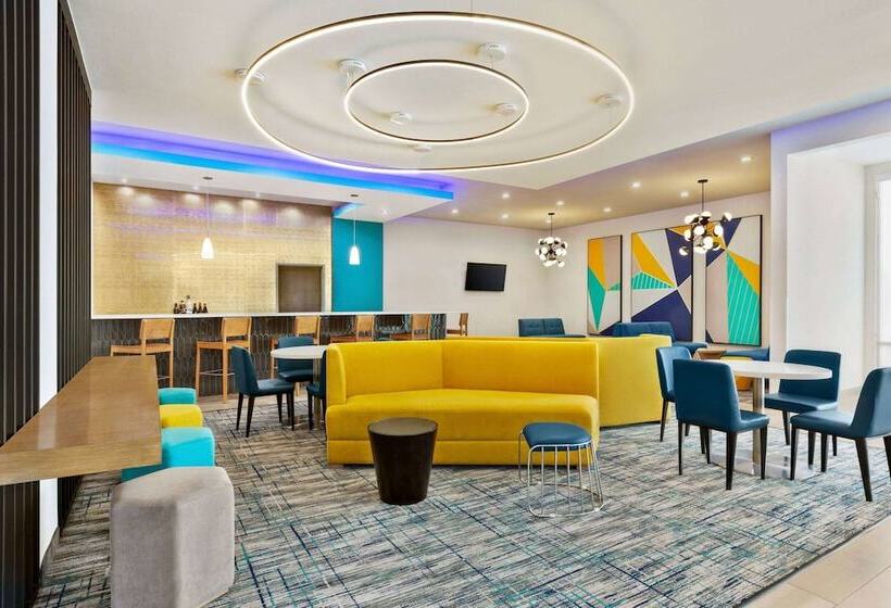 בית מלון כפרי La Quinta By Wyndham Richmond Sugarland