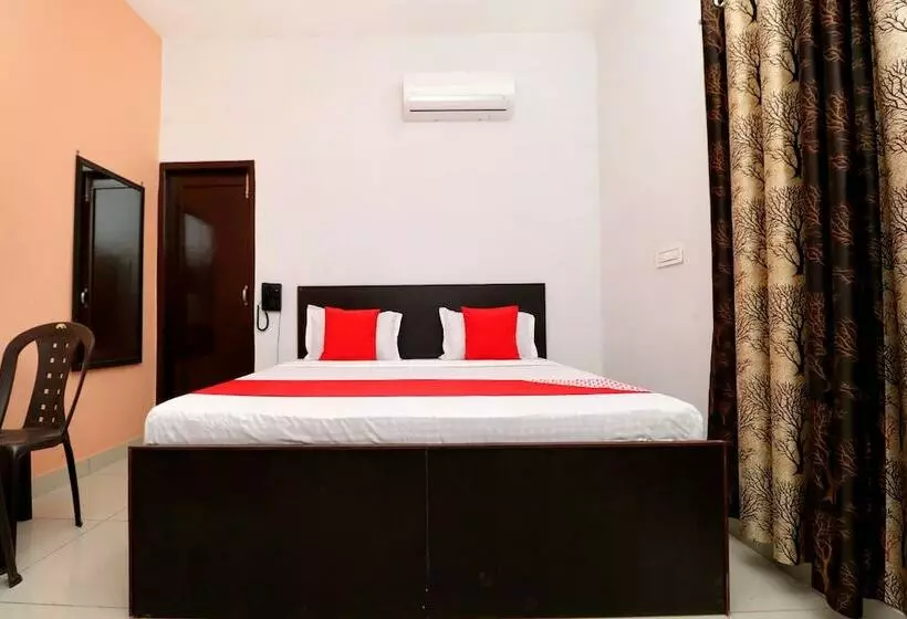 Oyo 24142 Hotel Smart King