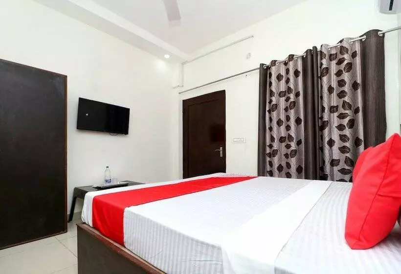 Oyo 24142 Hotel Smart King