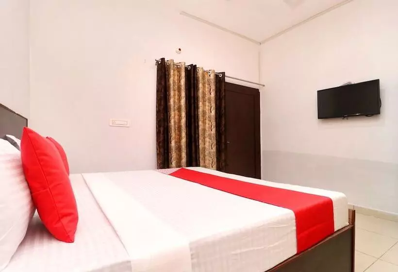 Oyo 24142 Hotel Smart King