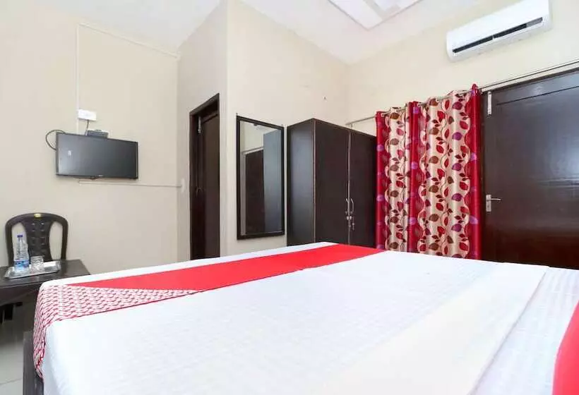Oyo 24142 Hotel Smart King