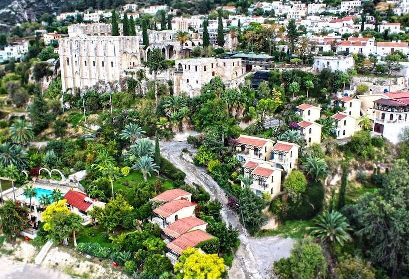 Albergue Bellapais Gardens