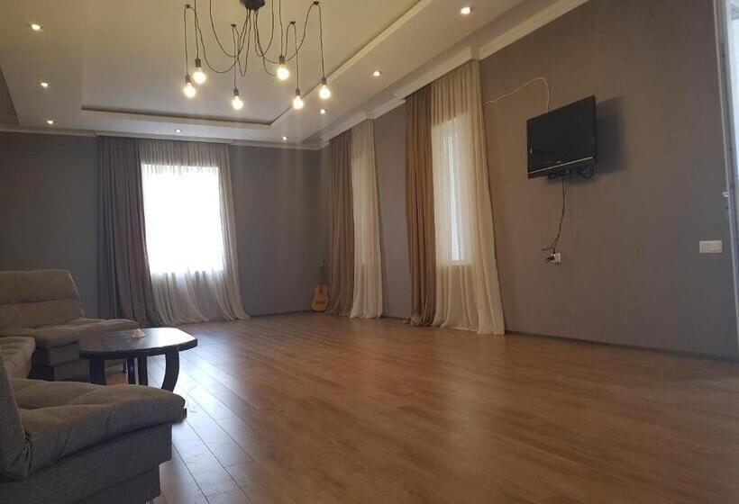 هاستل White House In Kakheti Eniseli