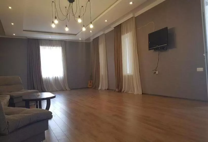 هاستل White House In Kakheti Eniseli