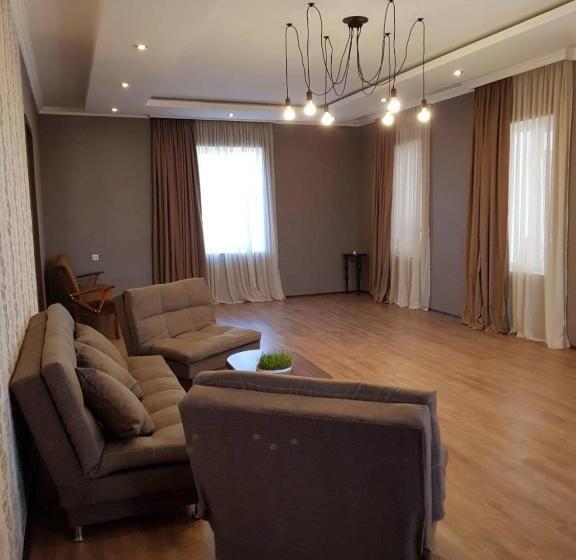 هاستل White House In Kakheti Eniseli