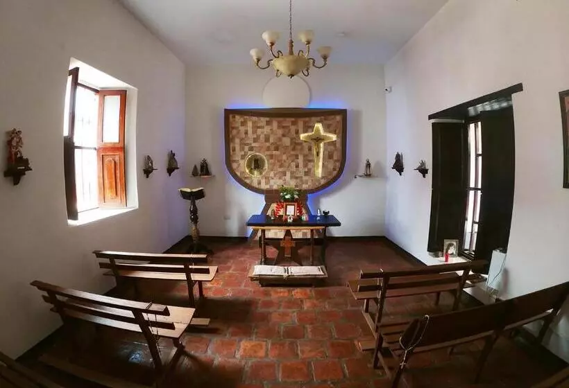 Aamiaismajoitus (B&B) Casa Claustro De Zapatoca