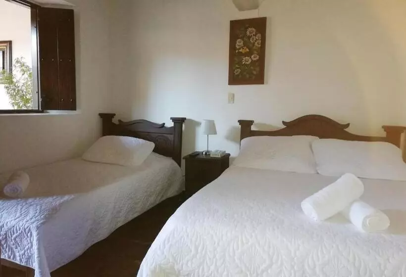 Aamiaismajoitus (B&B) Casa Claustro De Zapatoca