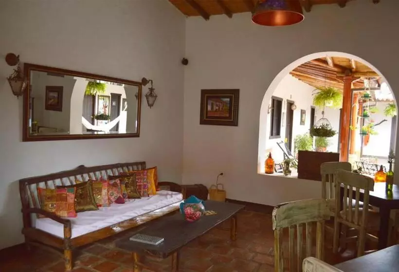 Aamiaismajoitus (B&B) Casa Claustro De Zapatoca