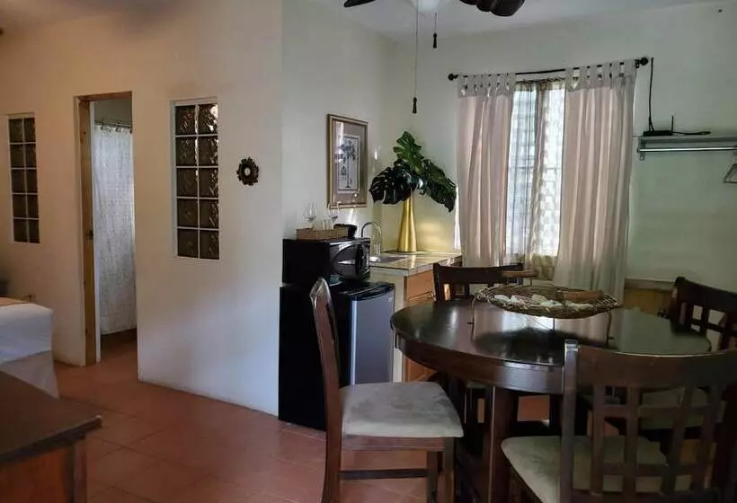 تختخواب و صبحانه Casa De Tortuga