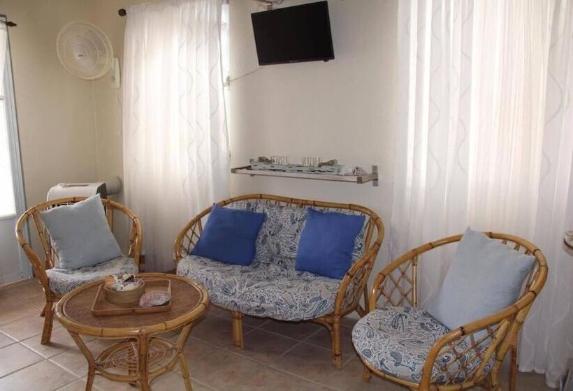 تختخواب و صبحانه Casa De Tortuga