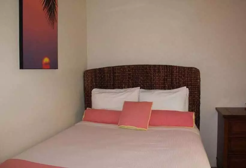 تختخواب و صبحانه Casa De Tortuga