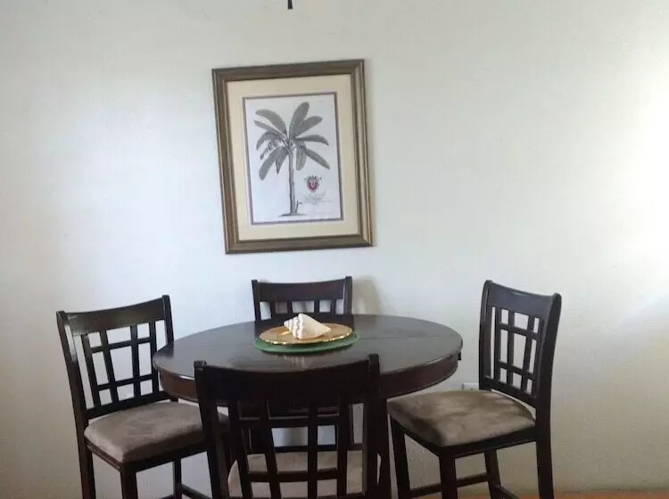 تختخواب و صبحانه Casa De Tortuga