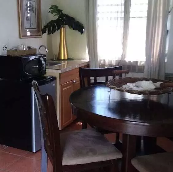 تختخواب و صبحانه Casa De Tortuga