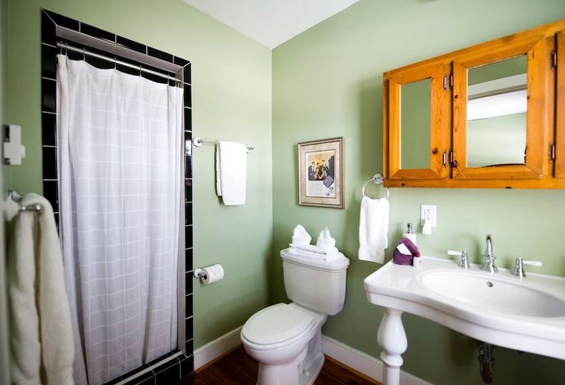 צימר Hopkins Ordinary Bed, Breakfast And Ale Works