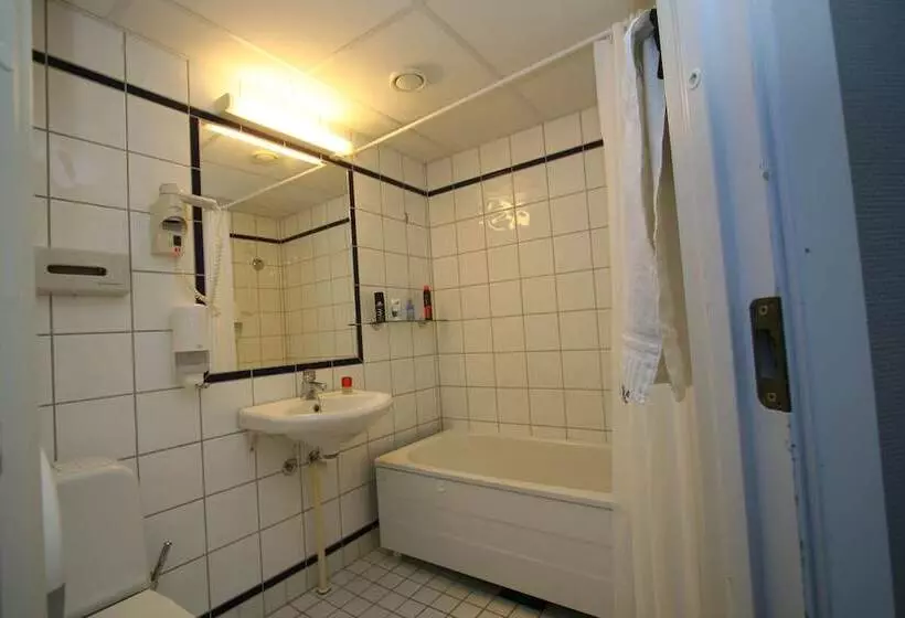 ホテル Storstua Omsorgs  Og Konferansesenter